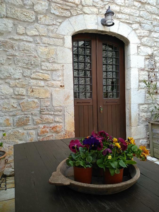Lousiou Nymfes Bed & Breakfast Gortynia Exterior photo